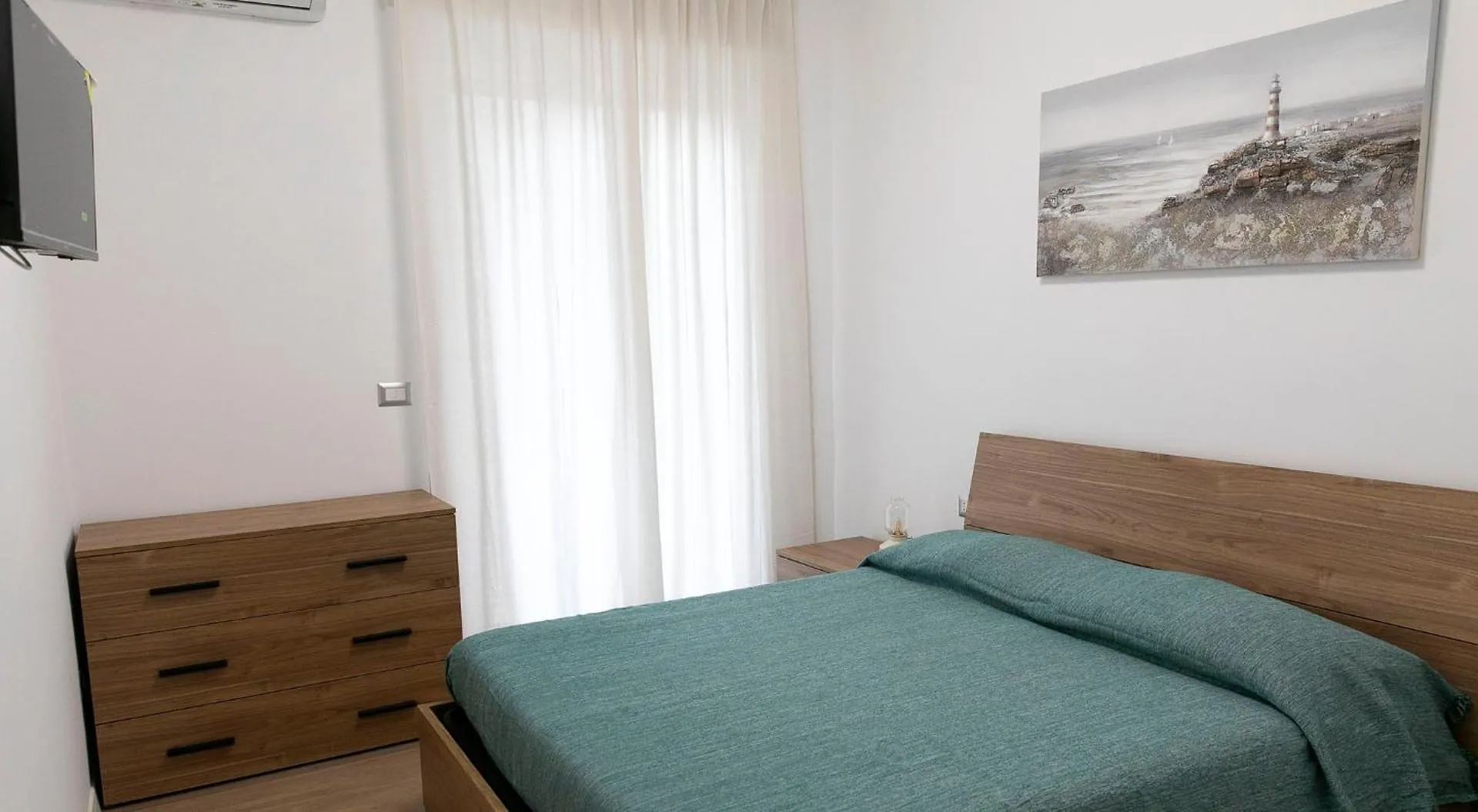 Adelphi Guest House 1 Bari